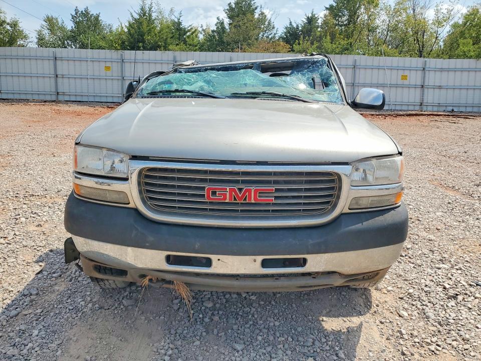 64076736 :رقم المزاد ، 1GTHK29U62E216715 vin ، 2002 Gmc Sierra مزاد بيع