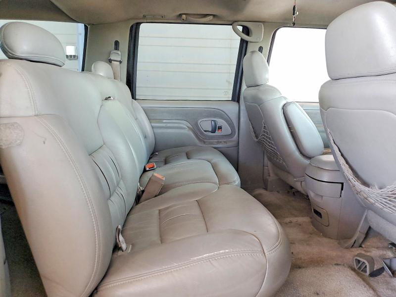 1999 Gmc Suburban მანქანა იყიდება აუქციონზე, vin: 3GKFK16R2XG524325, აუქციონის ნომერი: 65141046