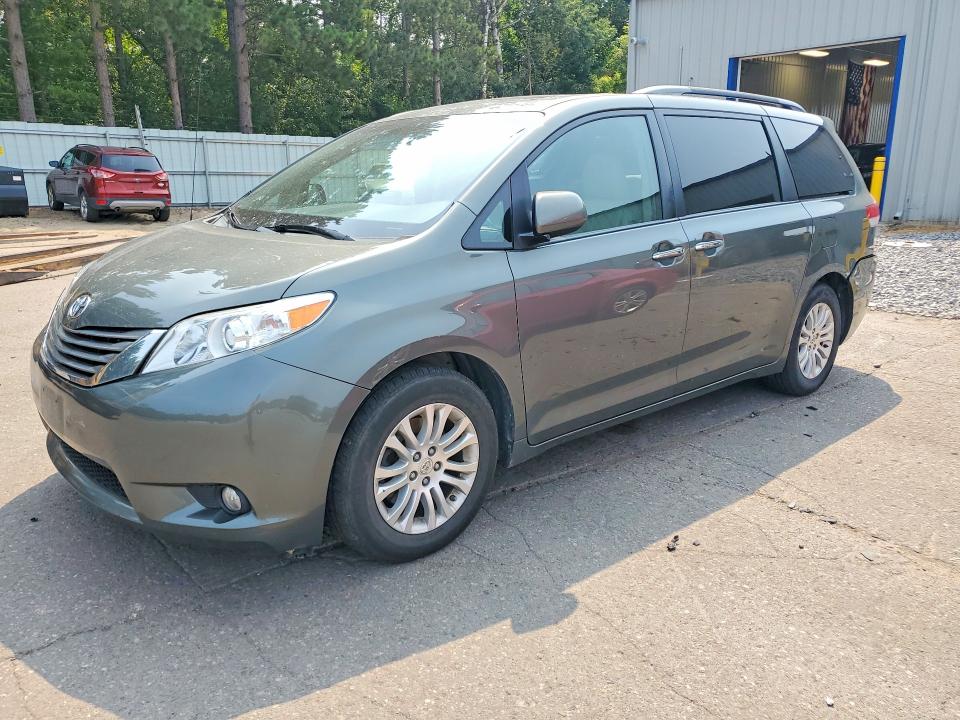 2014 Toyota Sienna მანქანა იყიდება აუქციონზე, vin: 5TDYK3DC9ES524254, აუქციონის ნომერი: 64396306