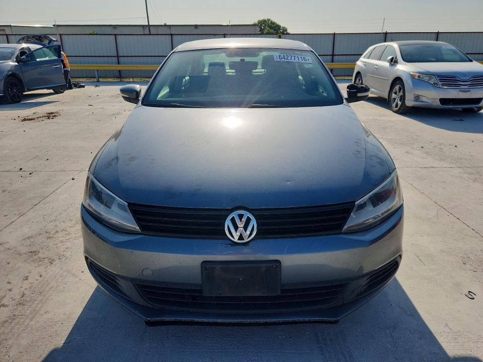 2011 Volkswagen Jetta მანქანა იყიდება აუქციონზე, vin: 3VWDZ7AJ5BM315638, აუქციონის ნომერი: 64277116