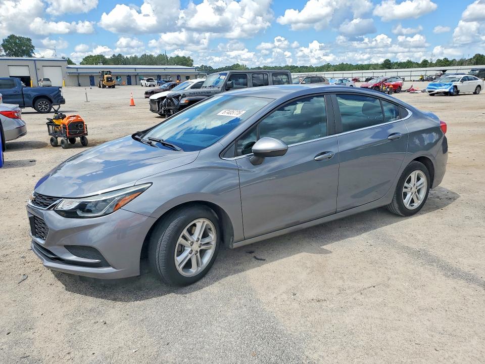 Продаж на аукціоні авто 2018 Chevrolet Cruze, vin: 1G1BE5SM7J7134870, номер лоту: 67405776