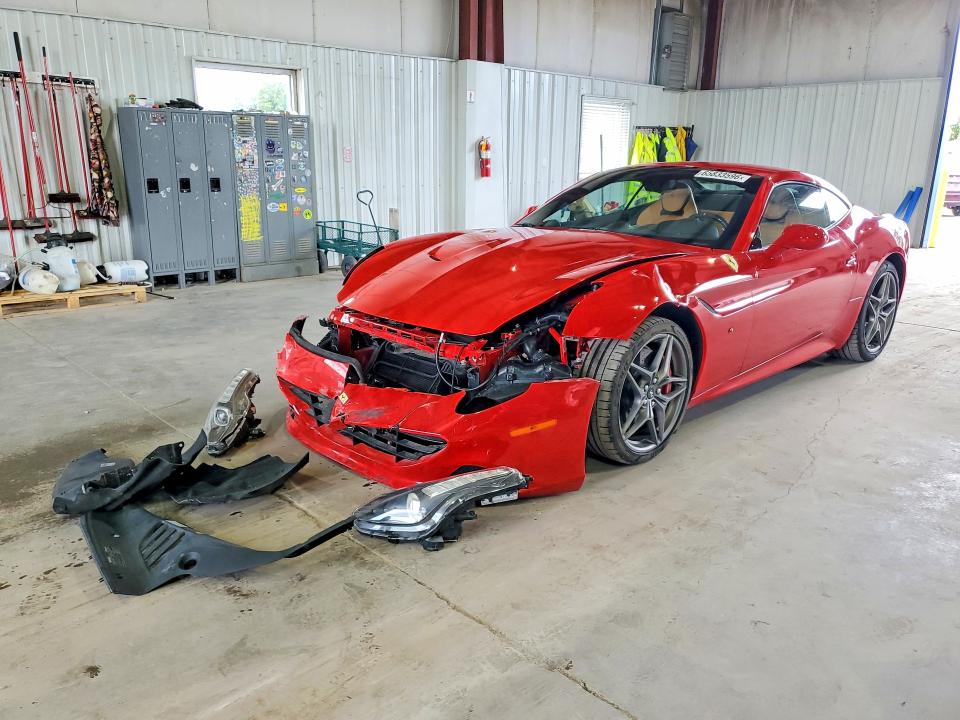 2017 Ferrari California T მანქანა იყიდება აუქციონზე, vin: ZFF77XJAXH0226117, აუქციონის ნომერი: 65833596