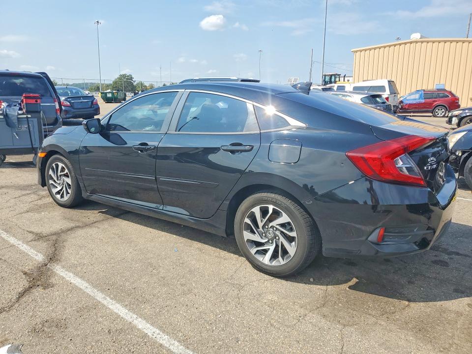 66896386 :رقم المزاد ، 19XFC2F72HE063640 vin ، 2017 Honda Civic مزاد بيع