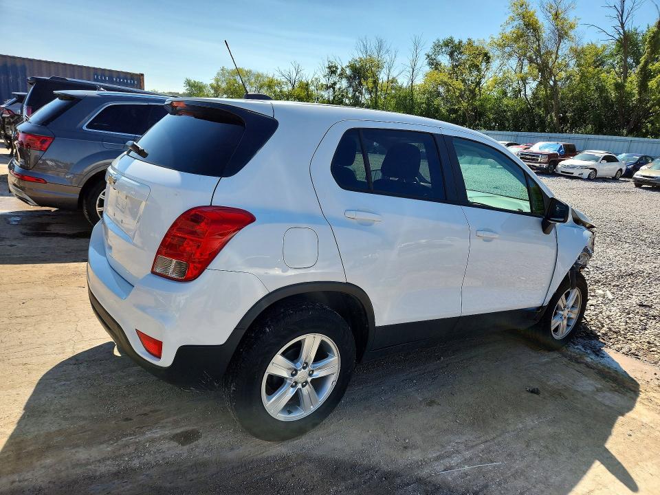 Auction sale of the 2022 Chevrolet Trax, vin: KL7CJKSM1NB526605, lot number: 66099126