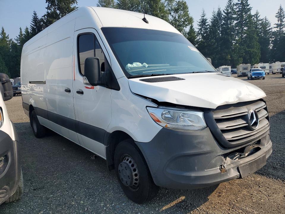 62473536 :رقم المزاد ، WD3PF4CD0KP028372 vin ، 2019 Mercedes-benz Sprinter مزاد بيع