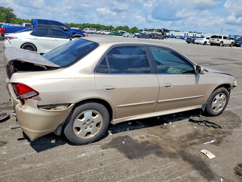 Продажа на аукционе авто 2002 Honda Accord, vin: 1HGCG16502A072042, номер лота: 63898926