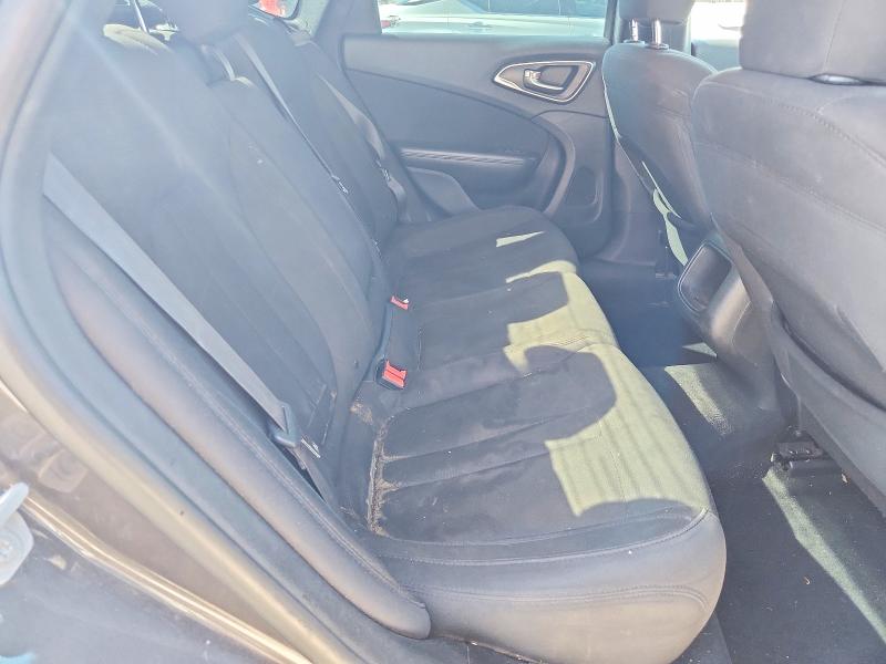 2015 Chrysler 200 მანქანა იყიდება აუქციონზე, vin: 1C3CCCAB0FN650484, აუქციონის ნომერი: 65546086