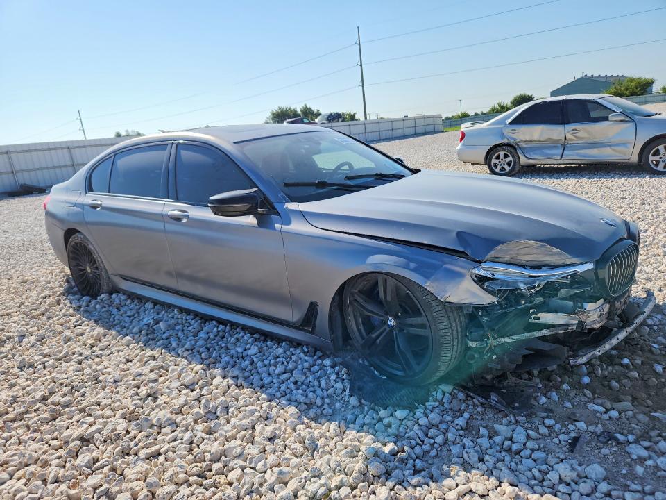 63667796 :رقم المزاد ، WBA7F0C55JGM24090 vin ، 2018 Bmw 750 مزاد بيع