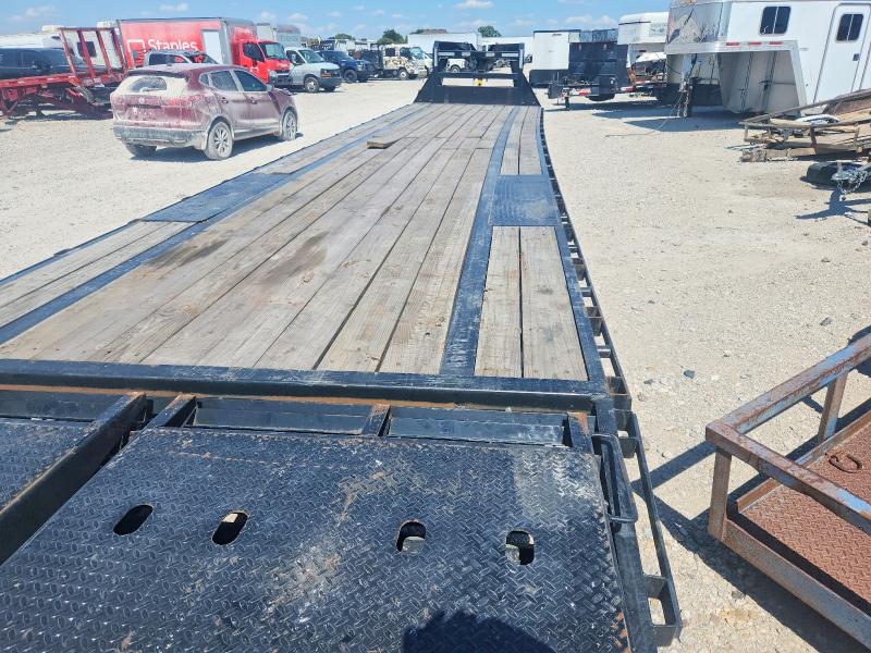 2026 Big Tex 40' Gooseneck Flatbed მანქანა იყიდება აუქციონზე, vin: 16V3F4821T6435141, აუქციონის ნომერი: 64808416