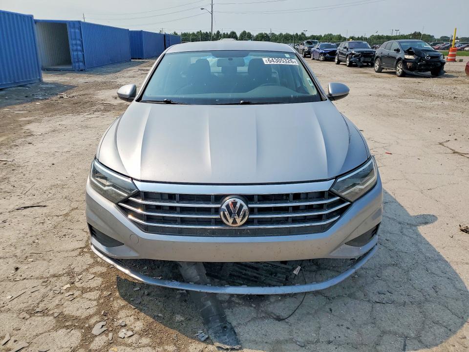 64305326 :رقم المزاد ، 3VWC57BU2MM058411 vin ، 2021 Volkswagen Jetta مزاد بيع