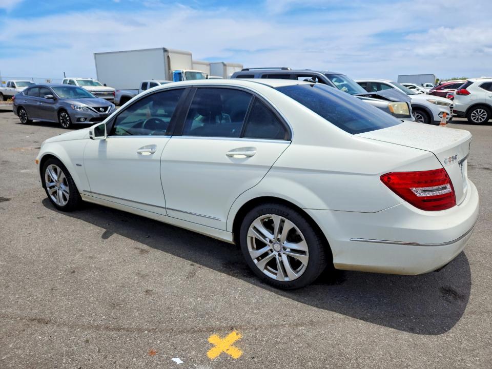 Продаж на аукціоні авто 2012 Mercedes-benz C, vin: WDDGF4HB2CR240201, номер лоту: 63444606