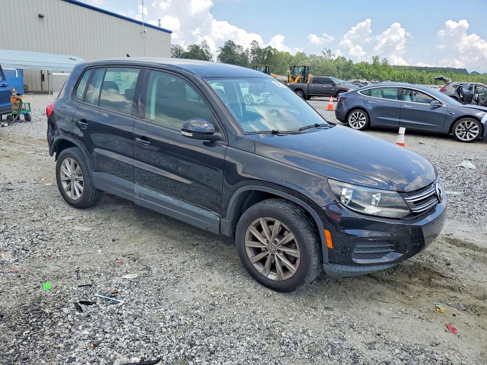 2017 Volkswagen Tiguan მანქანა იყიდება აუქციონზე, vin: WVGAV7AX5HK050799, აუქციონის ნომერი: 63407946