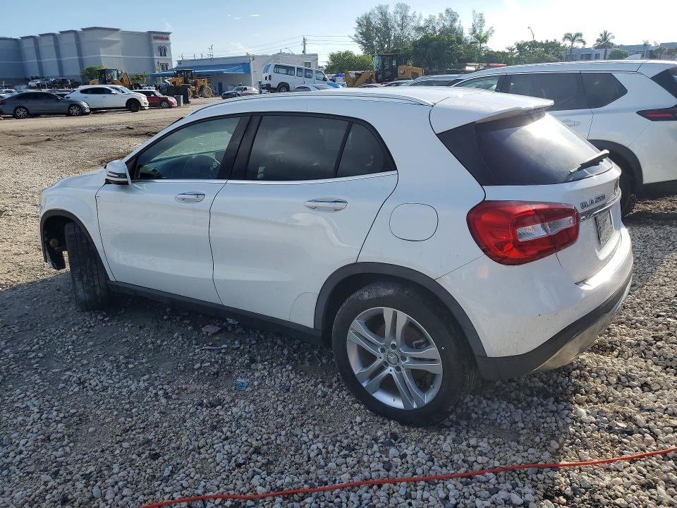 67164296 :رقم المزاد ، WDCTG4EB7LJ667005 vin ، 2020 Mercedes-benz Gla مزاد بيع