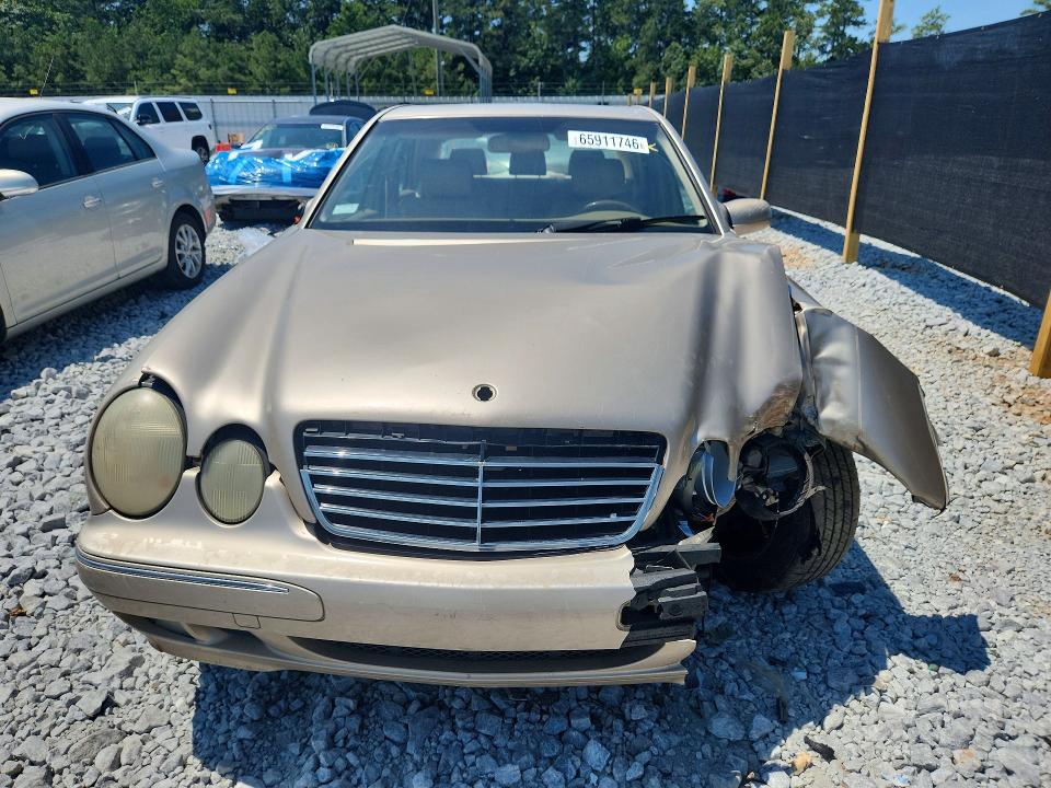 65911746 :رقم المزاد ، WDBJF65J81B244409 vin ، 2001 Mercedes-benz E مزاد بيع