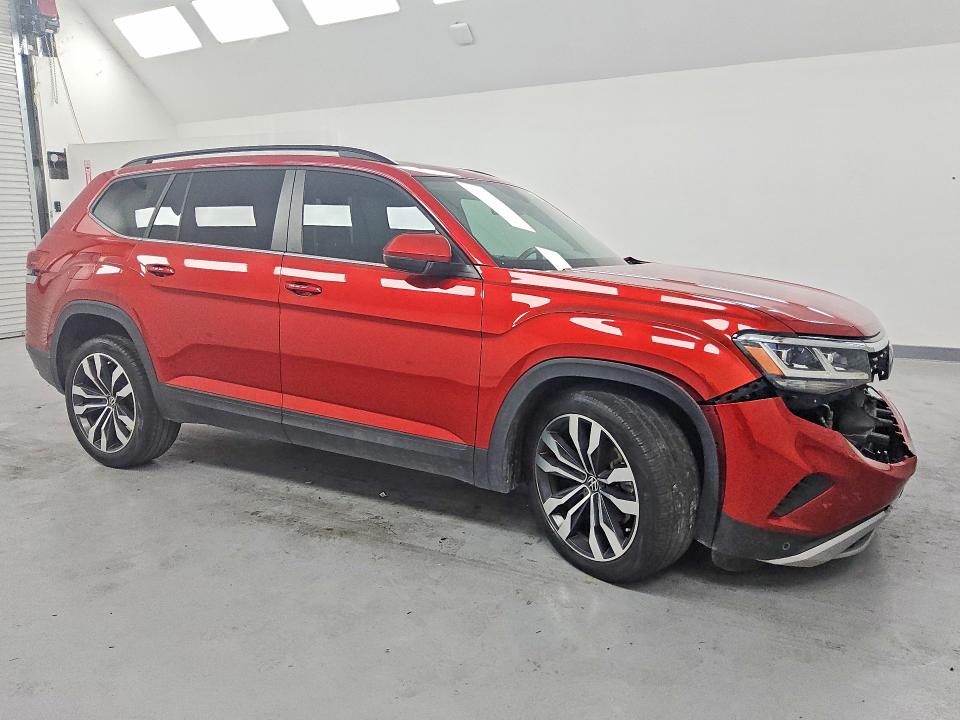 64791496 :رقم المزاد ، 1V2KR2CA9NC560859 vin ، 2022 Volkswagen Atlas مزاد بيع