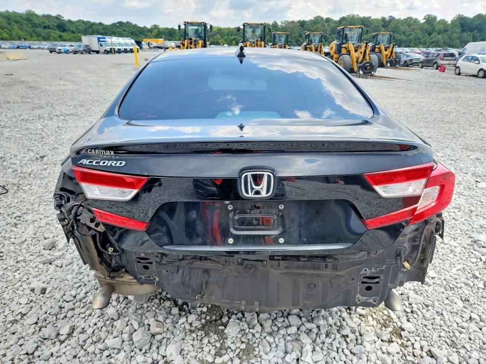 2018 Honda Accord მანქანა იყიდება აუქციონზე, vin: 1HGCV1F47JA077671, აუქციონის ნომერი: 66203256
