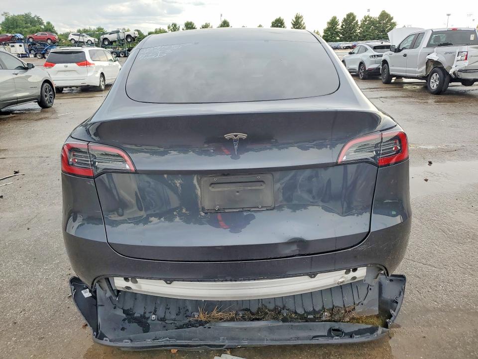 2024 Tesla Model Y მანქანა იყიდება აუქციონზე, vin: 7SAYGDED3RF088867, აუქციონის ნომერი: 64187466