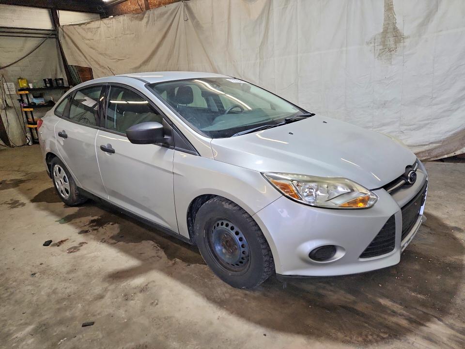 63326816 :رقم المزاد ، 1FADP3E26DL350638 vin ، 2013 Ford Focus مزاد بيع