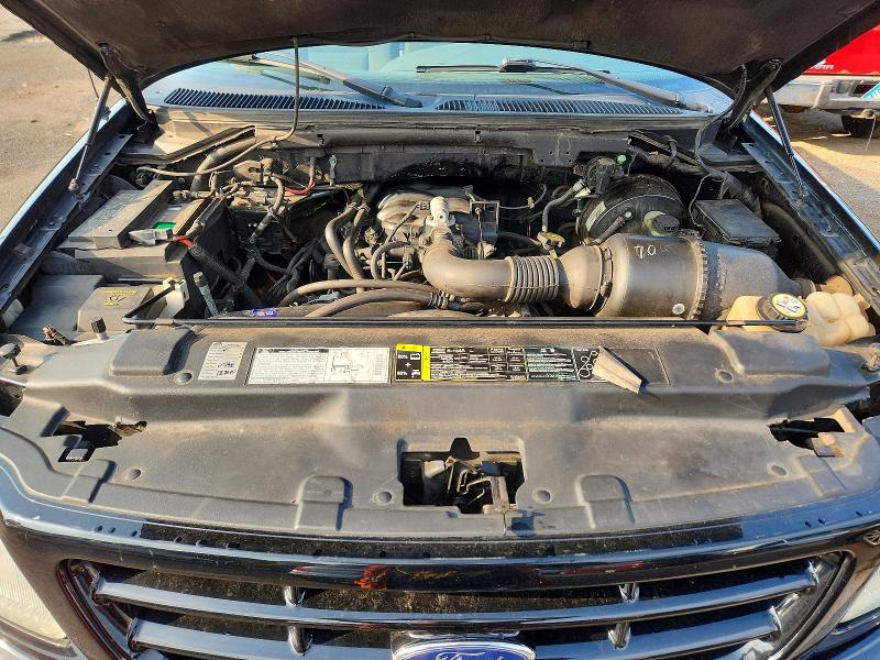 63855076 :رقم المزاد ، 1FTRF182X2NA47575 vin ، 2002 Ford F150 مزاد بيع