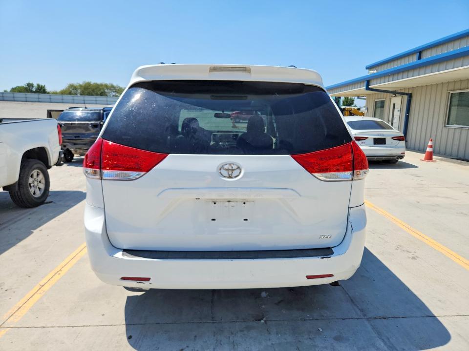 Продажа на аукционе авто 2011 Toyota Sienna, vin: 5TDYK3DC2BS101446, номер лота: 66361246