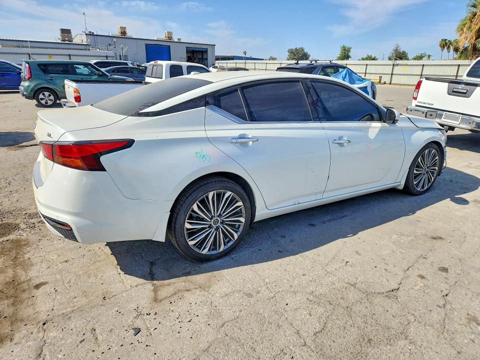 2023 Nissan Altima მანქანა იყიდება აუქციონზე, vin: 1N4BL4EV2PN317373, აუქციონის ნომერი: 66121886