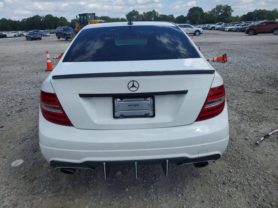 65921846 :رقم المزاد ، WDDGF8AB1EG236740 vin ، 2014 Mercedes-benz C مزاد بيع