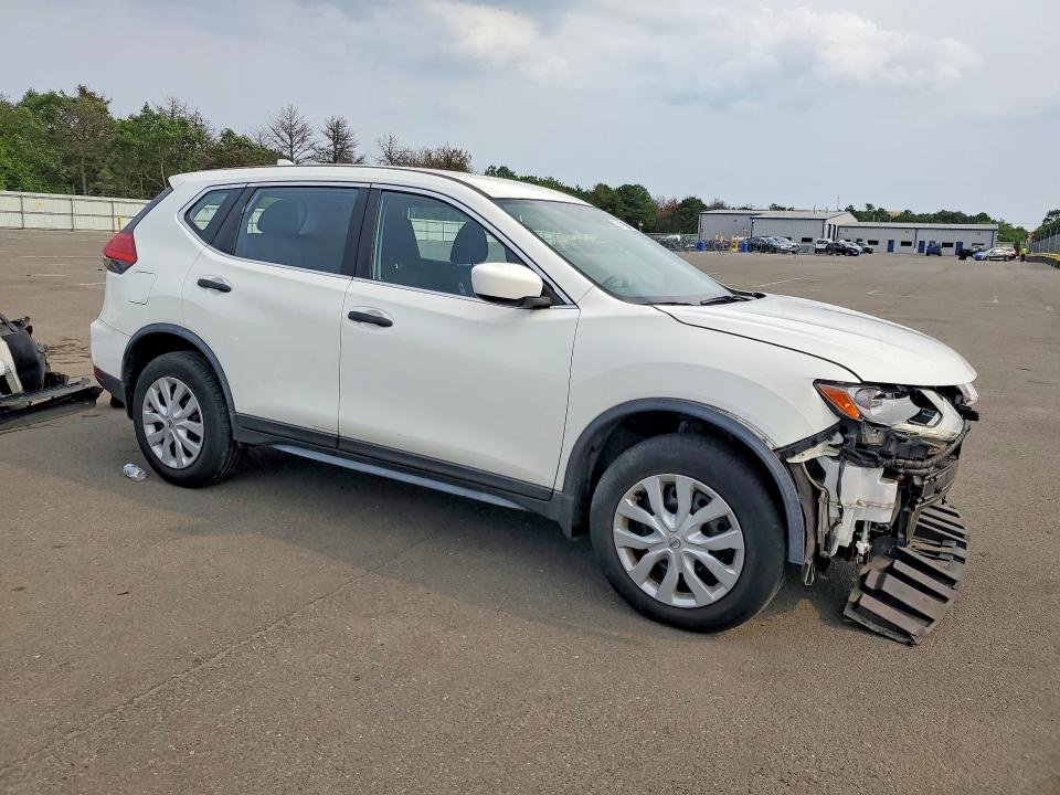 Auction sale of the 2017 Nissan Rogue, vin: JN8AT2MV2HW014816, lot number: 64703156