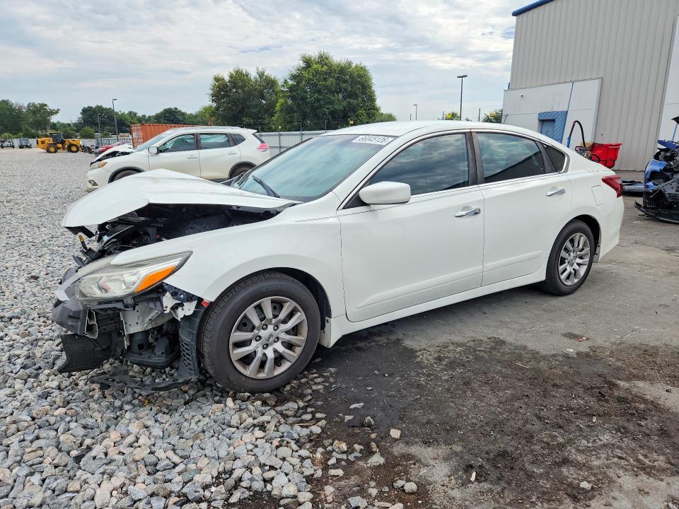 Продаж на аукціоні авто 2018 Nissan Altima, vin: 1N4AL3AP4JC218666, номер лоту: 66045126