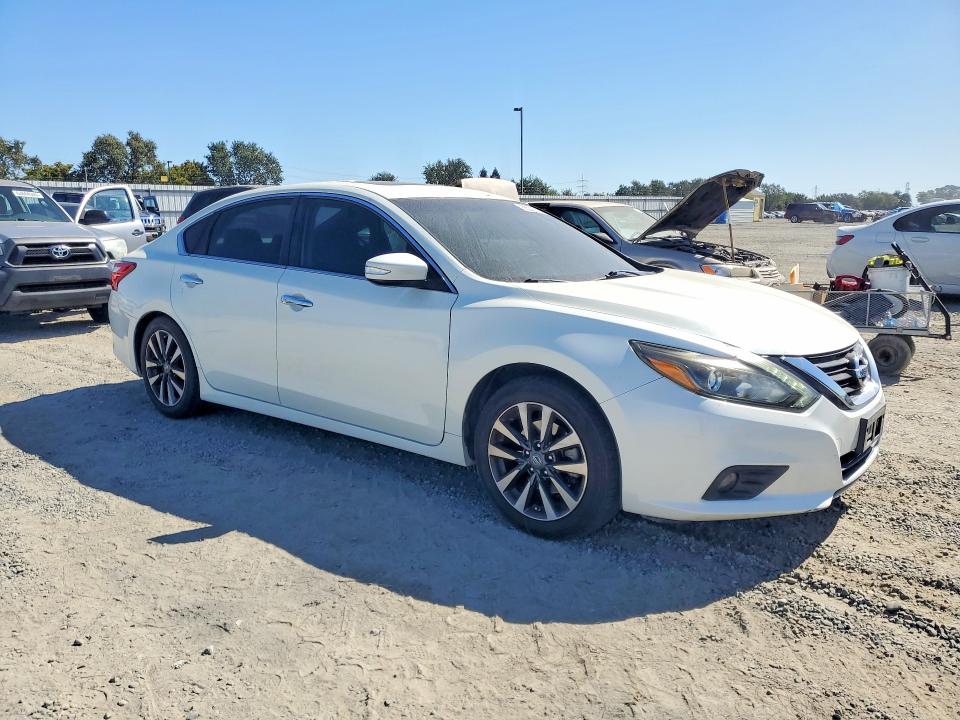 Aukcja sprzedaży 2017 Nissan Altima, vin: 1N4AL3AP1HC162969, numer aukcji: 63533786