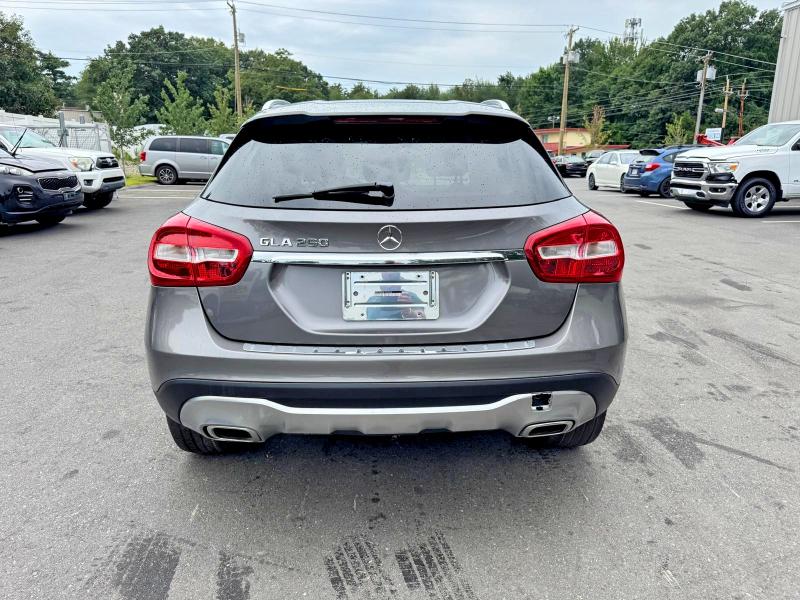 66340326 :رقم المزاد ، WDCTG4EB1JJ529506 vin ، 2018 Mercedes-benz Gla مزاد بيع