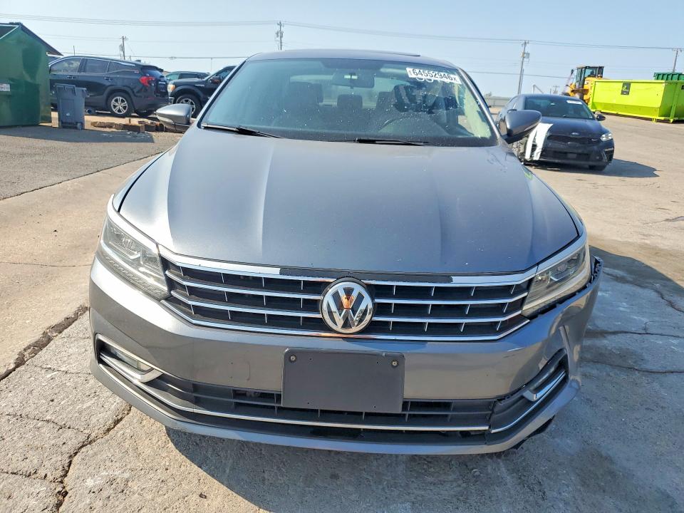 2018 Volkswagen Passat მანქანა იყიდება აუქციონზე, vin: 1VWBA7A31JC020875, აუქციონის ნომერი: 64552946
