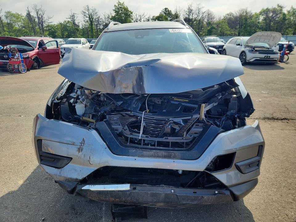 Продаж на аукціоні авто 2019 Nissan Rogue, vin: JN8AT2MVXKW401640, номер лоту: 64122856