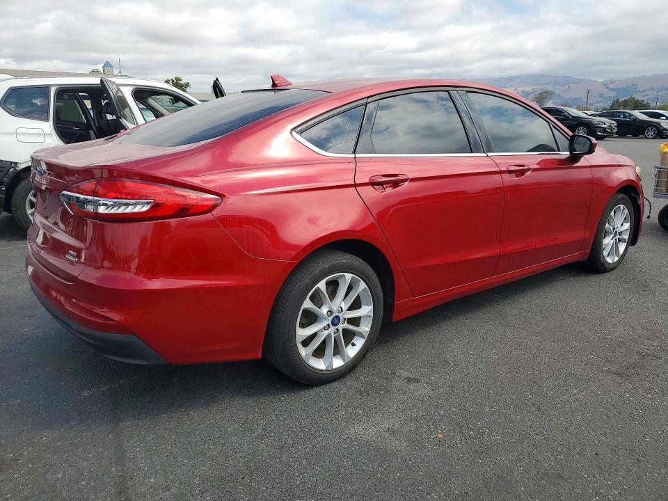 65193266 :رقم المزاد ، 3FA6P0LU5LR258674 vin ، 2020 Ford Fusion مزاد بيع