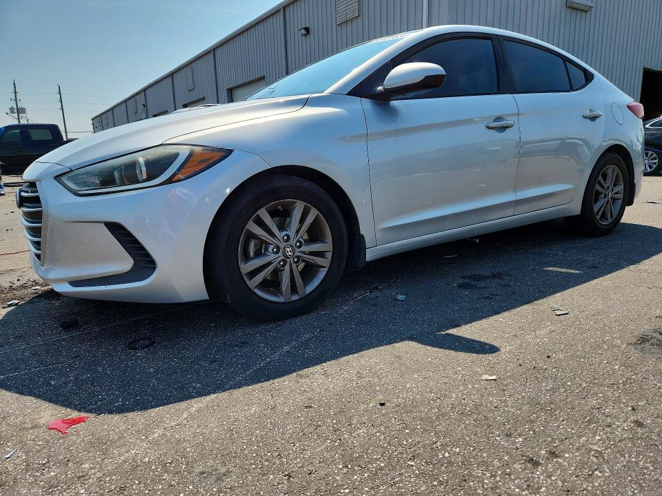 66423656 :رقم المزاد ، 5NPD84LF3JH231982 vin ، 2018 Hyundai Elantra مزاد بيع