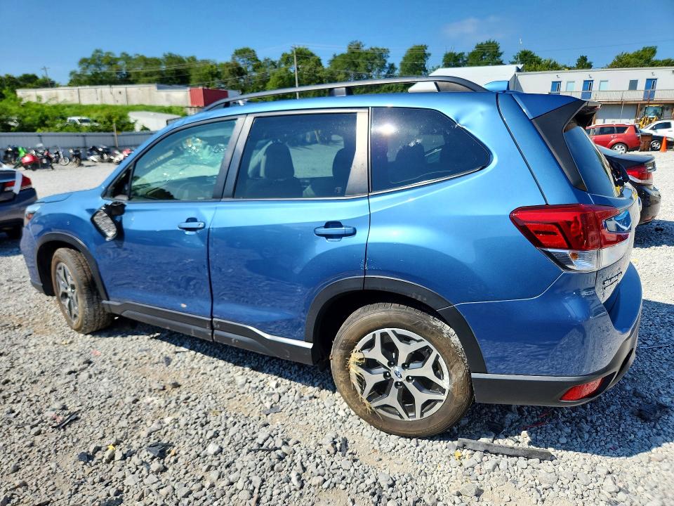 63439596 :رقم المزاد ، JF2SKAFC3MH457548 vin ، 2021 Subaru Forester مزاد بيع
