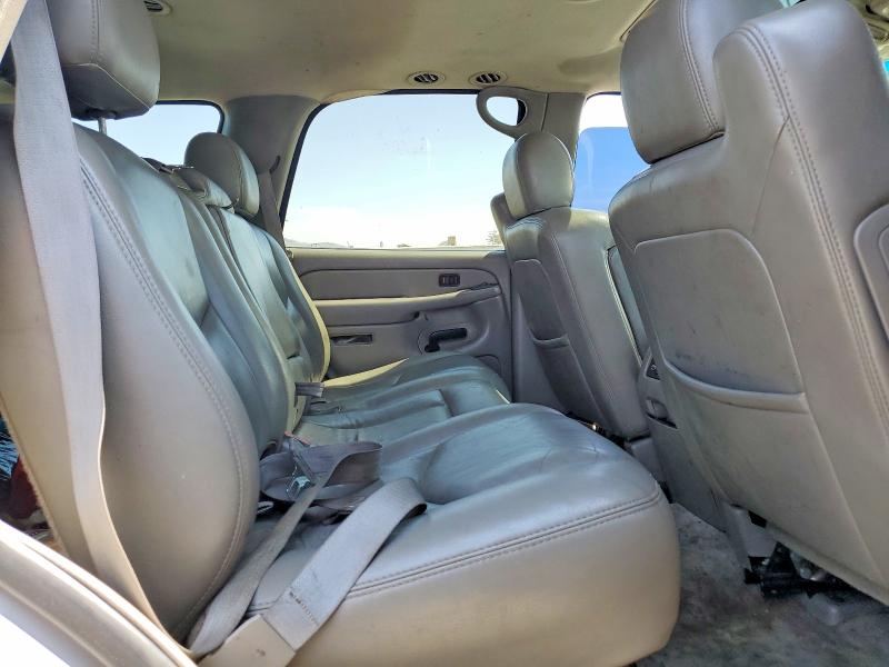 63765626 :رقم المزاد ، 1GNEC13T74R275138 vin ، 2004 Chevrolet Tahoe مزاد بيع