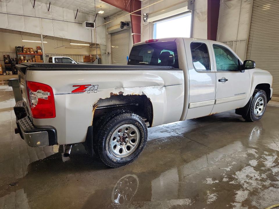 Продажа на аукционе авто 2007 Chevrolet Silverado, vin: 1GCEK19C37Z557316, номер лота: 65168376