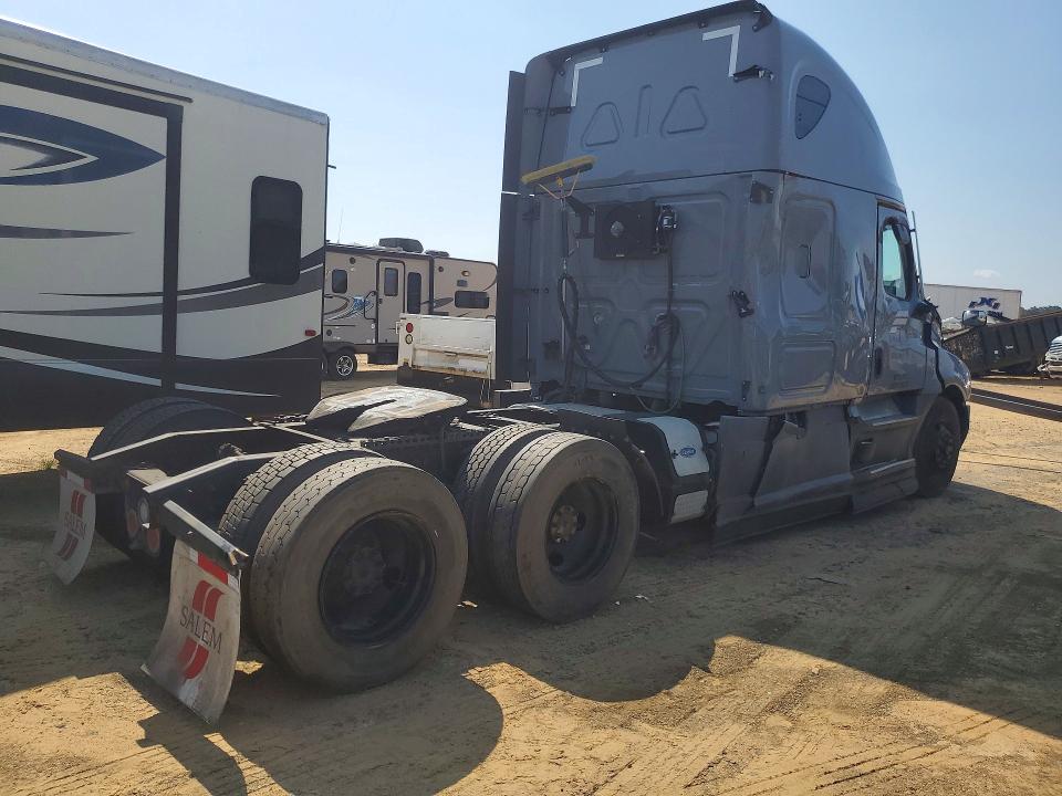 63337236 :رقم المزاد ، 1FUJHHDV2PLUC9154 vin ، 2023 Freightliner Cascadia 126 مزاد بيع