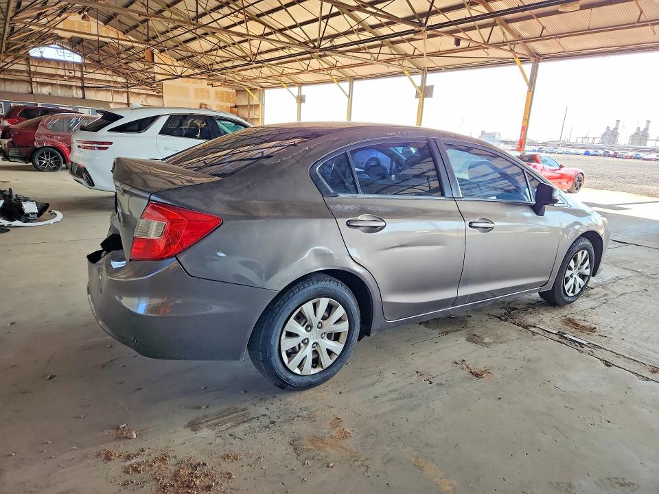 Продажа на аукционе авто 2012 Honda Civic, vin: 2HGFB2F56CH585686, номер лота: 62392346