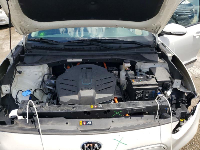 2020 Kia Niro მანქანა იყიდება აუქციონზე, vin: KNDCE3LG5L5040686, აუქციონის ნომერი: 64037516