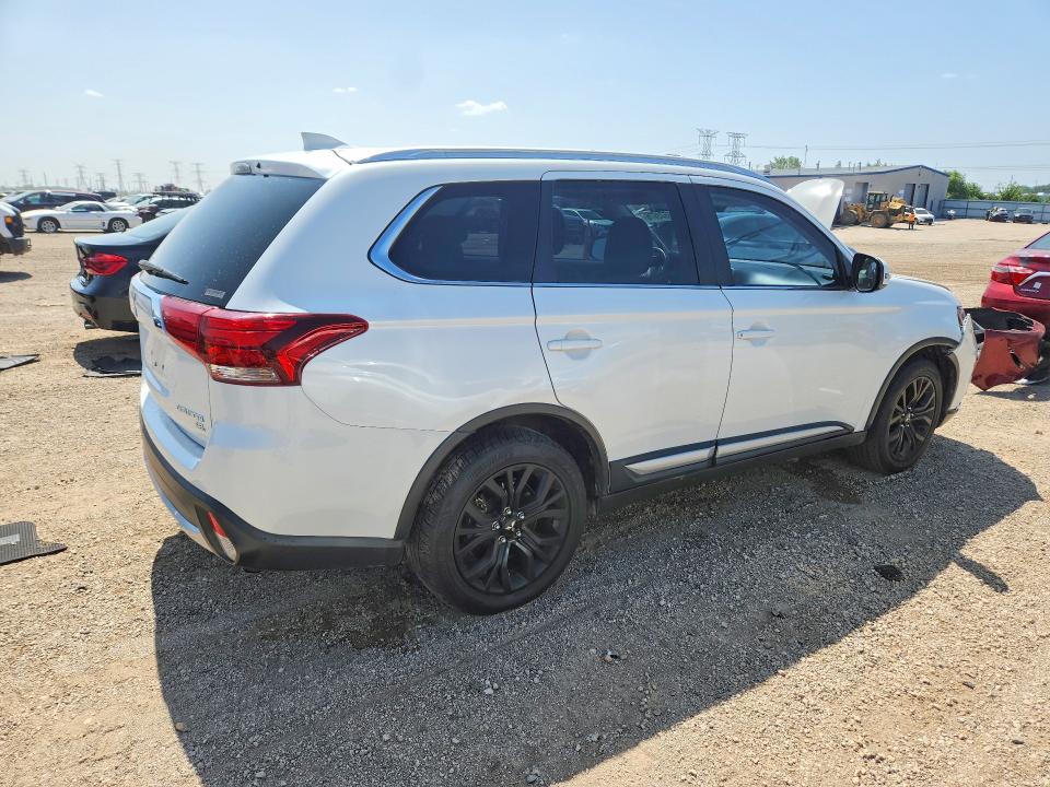 65572676 :رقم المزاد ، JA4AZ3A33JZ071740 vin ، 2018 Mitsubishi Outlander مزاد بيع
