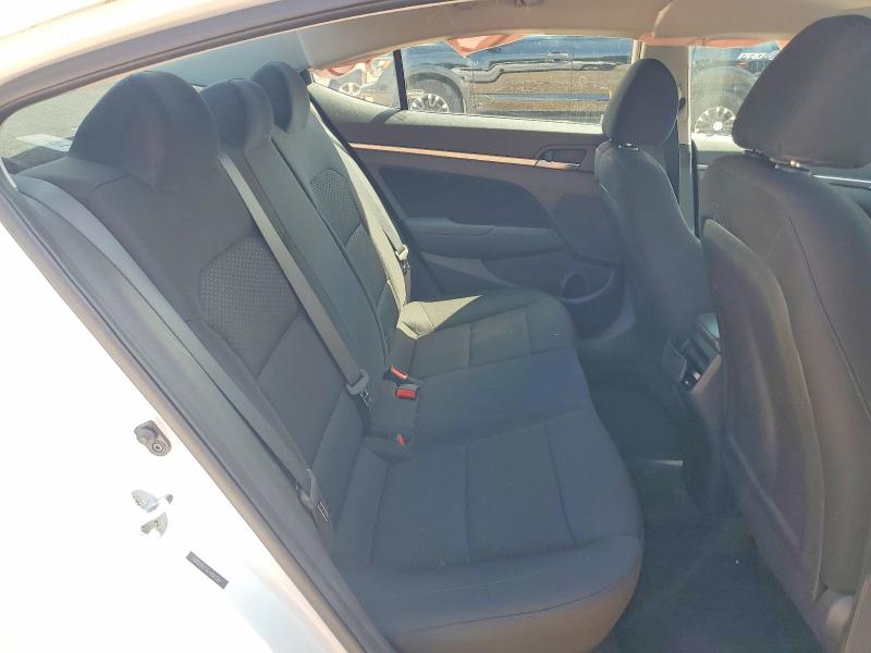 63585546 :رقم المزاد ، 5NPD84LF1KH464292 vin ، 2019 Hyundai Elantra مزاد بيع