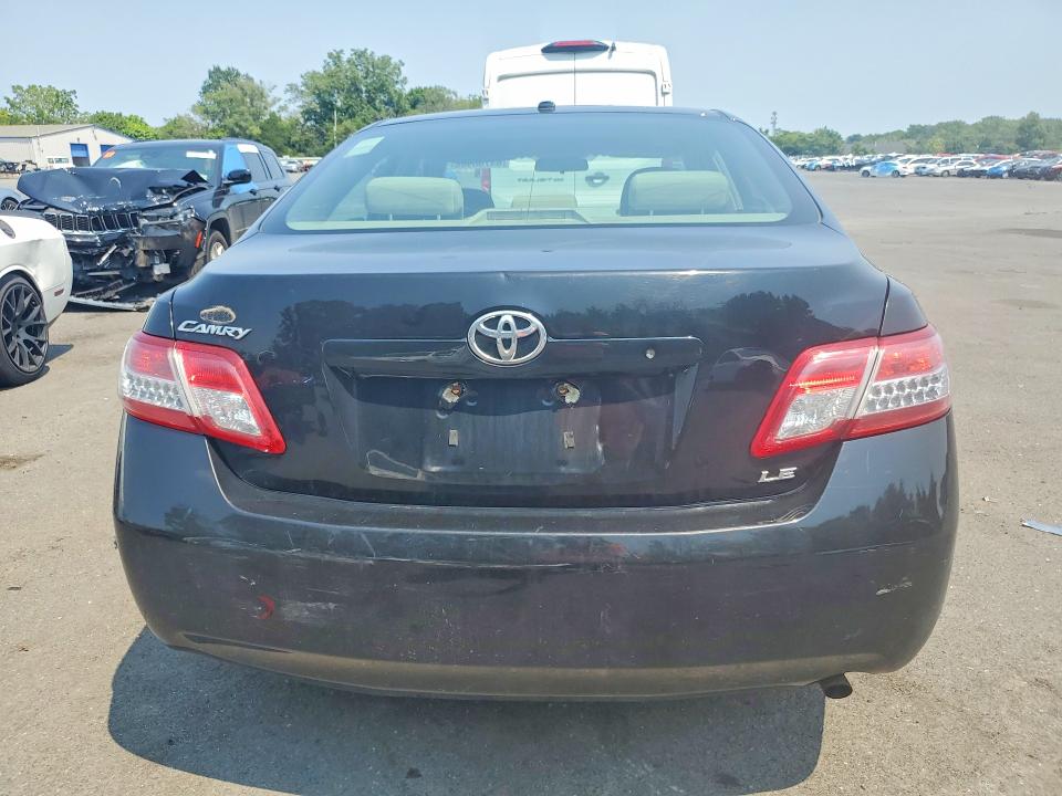 64766986 :رقم المزاد ، 4T4BF3EK6BR166197 vin ، 2011 Toyota Camry مزاد بيع