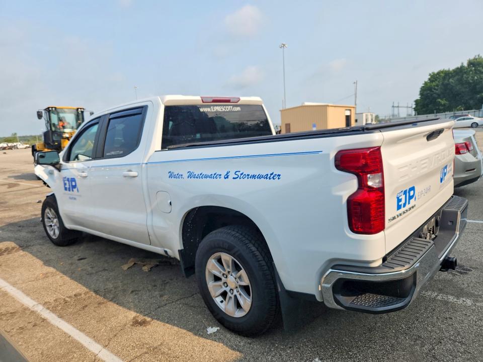 Продаж на аукціоні авто 2022 Chevrolet Silverado Ltd, vin: 1GCUYDED4NZ172242, номер лоту: 64439596