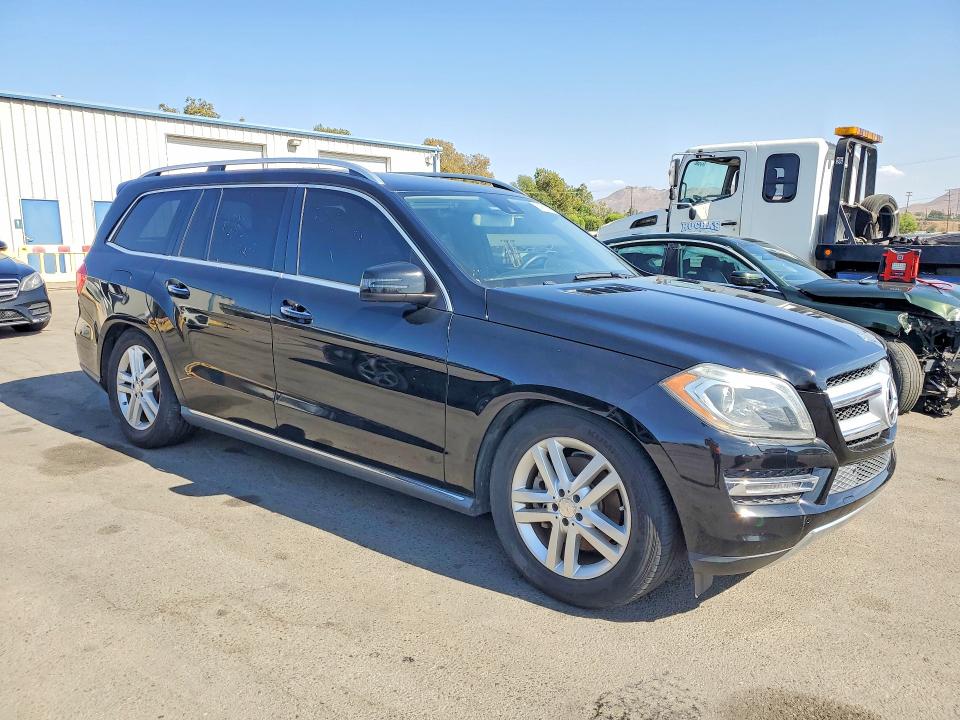 Продажа на аукционе авто 2015 Mercedes-benz Gl, vin: 4JGDF6EE0FA459485, номер лота: 61902996