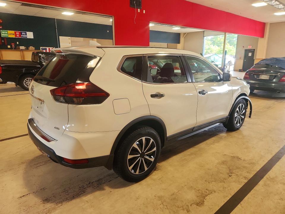 Продажа на аукционе авто 2018 Nissan Rogue, vin: 5N1AT2MVXJC792201, номер лота: 65017656