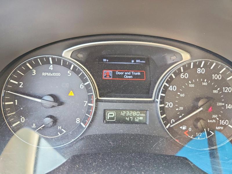 2015 Nissan Altima მანქანა იყიდება აუქციონზე, vin: 1N4AL3AP9FC427327, აუქციონის ნომერი: 63671496