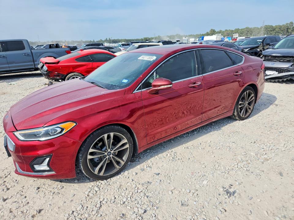 66277806 :رقم المزاد ، 3FA6P0D90KR184556 vin ، 2019 Ford Fusion مزاد بيع