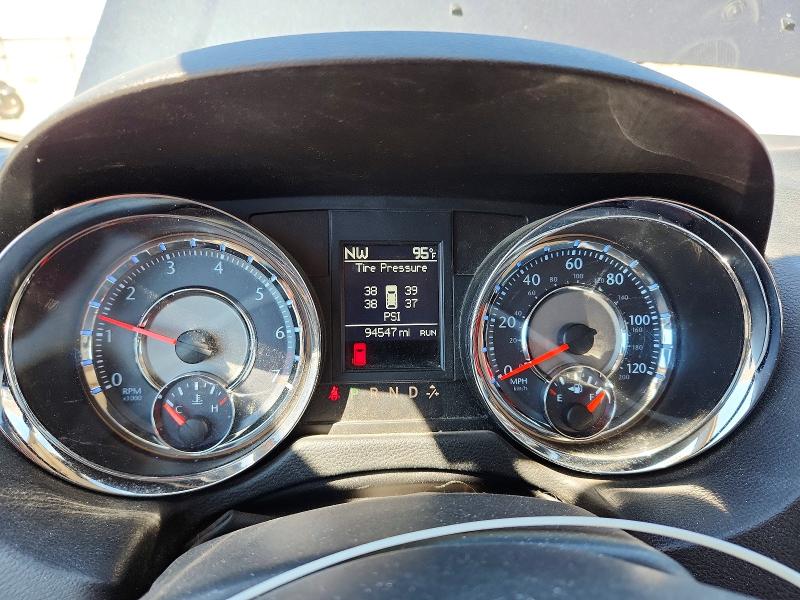 2014 Chrysler Town And Country მანქანა იყიდება აუქციონზე, vin: 2C4RC1CGXER180078, აუქციონის ნომერი: 65508456