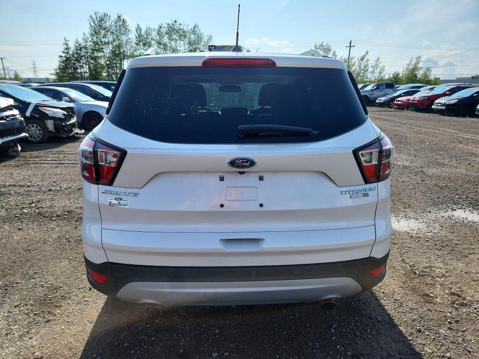 Продаж на аукціоні авто 2017 Ford Escape, vin: 1FMCU9J98HUB69640, номер лоту: 97302575